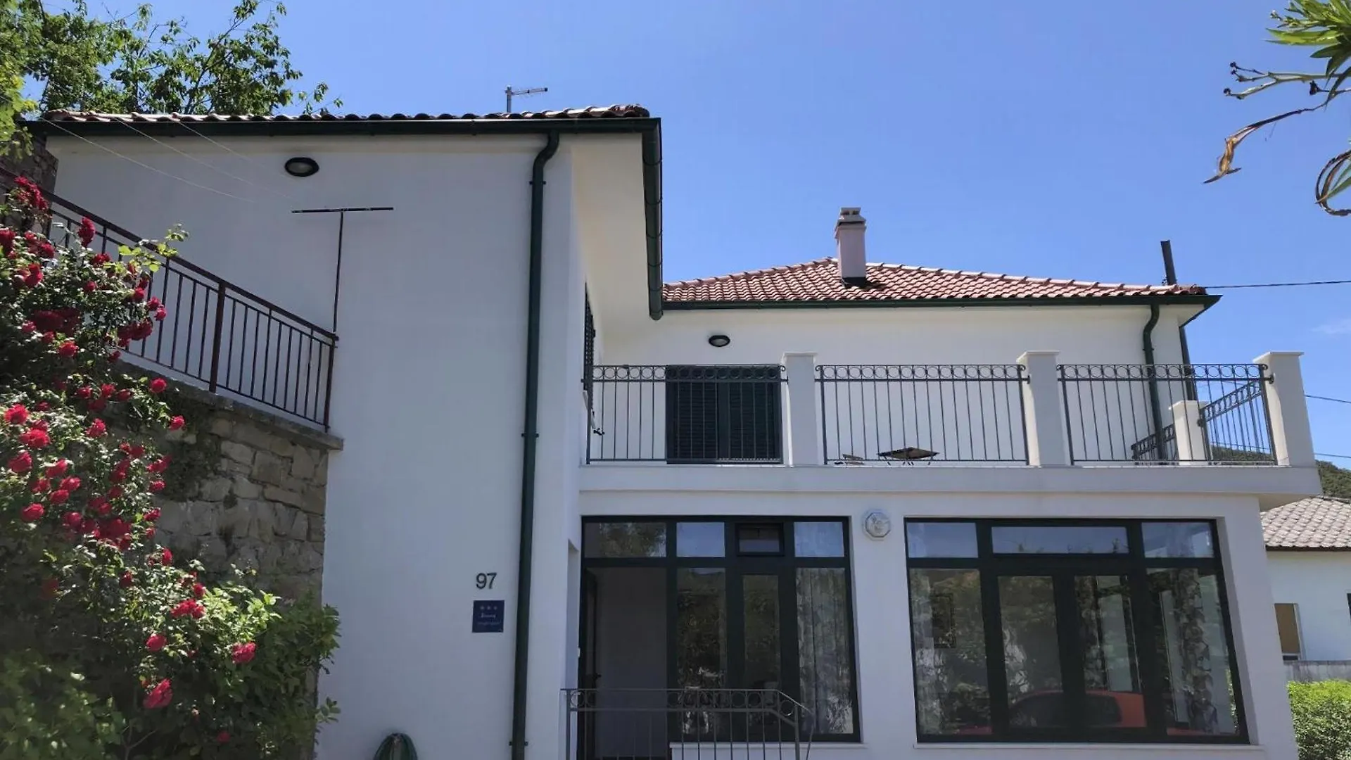 Charmantes Appartement Mit Grosser Terrasse Supetarska Draga 0*,  Croatia
